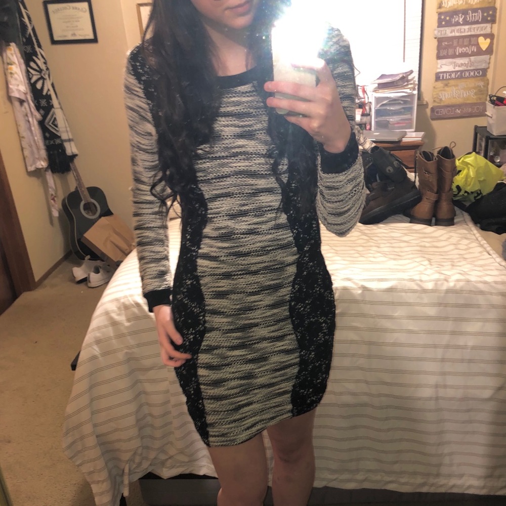Soft Mid Length Sweater Dress (Never worn out)
